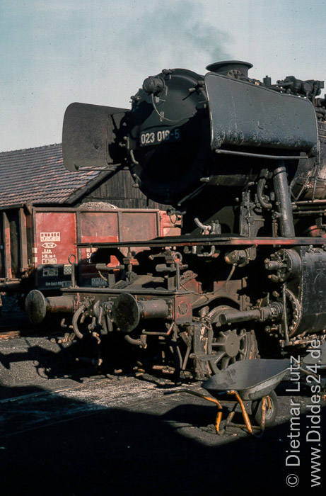 Personenzuglokomotive Baureihe 23 (23 018-5)