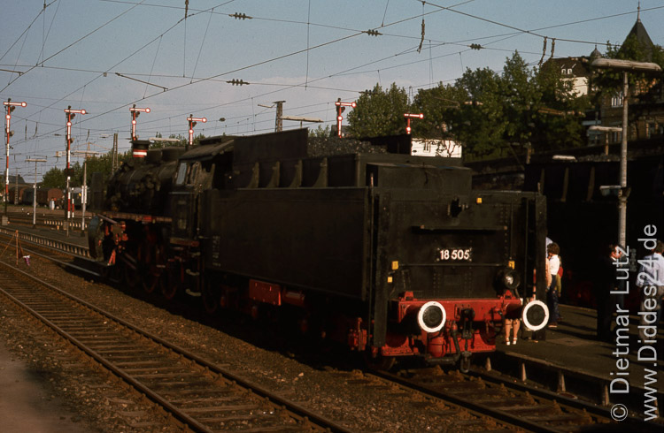 Schnellzuglokomotive Baureihe 18 (18 505)